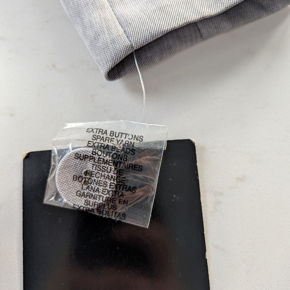 Le Suit Women's Gray Blazer and Skirt Set BNWT - Picture 4 of 9